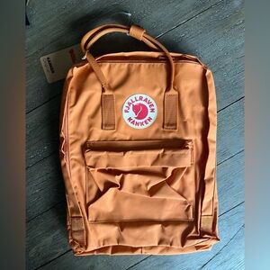 NWT Fjallraven Kanken Backpack